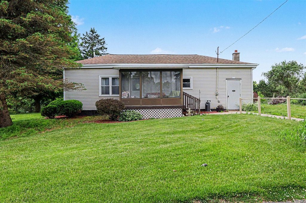 19647 L Drive, Marshall, MI 49068