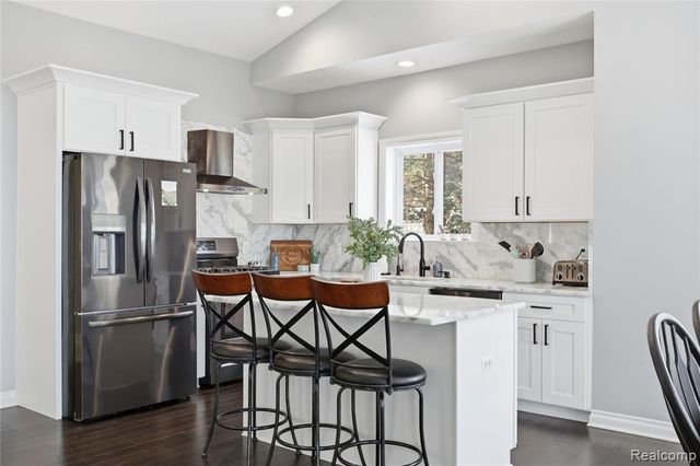 2430 Judah Road, Lake Orion, MI 48359