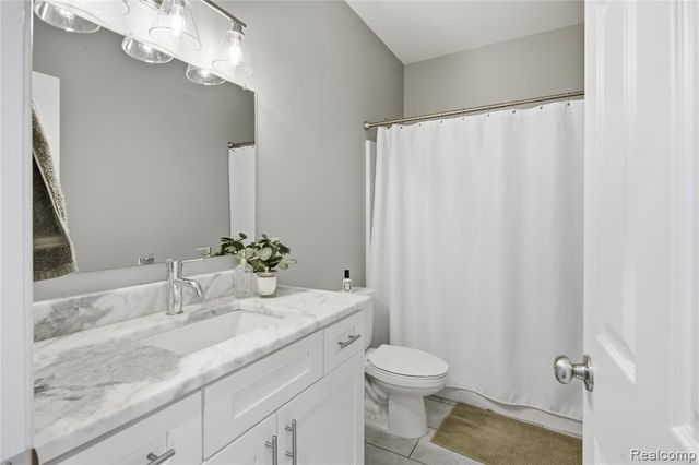 2430 Judah Road, Lake Orion, MI 48359