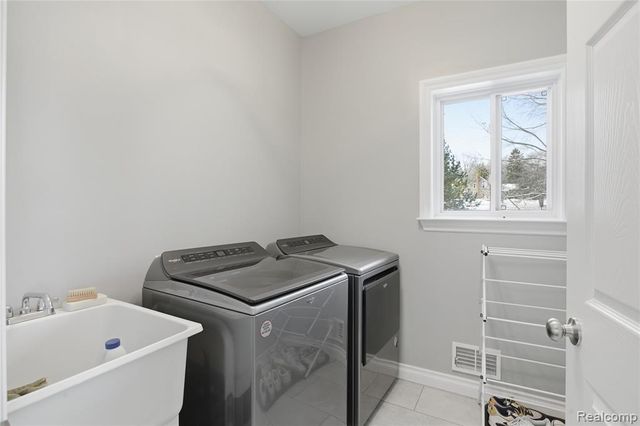 2430 Judah Road, Lake Orion, MI 48359