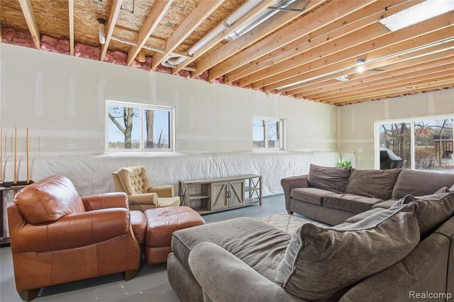 2430 Judah Road, Lake Orion, MI 48359