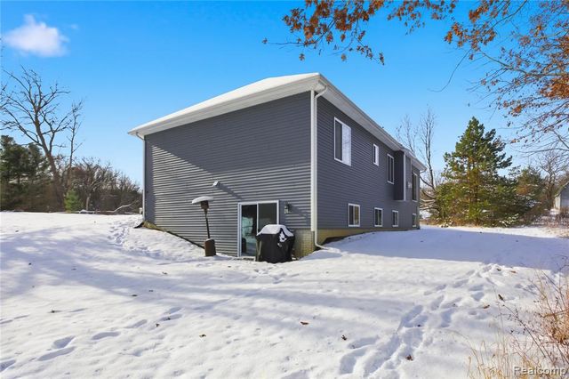 2430 Judah Road, Lake Orion, MI 48359