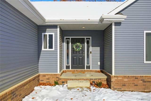 2430 Judah Road, Lake Orion, MI 48359