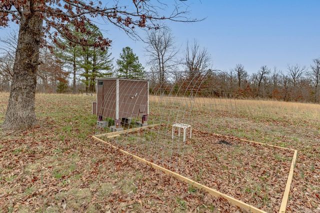 171 Dry Bone Rd, Ash Flat, AR 72513