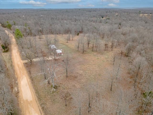 171 Dry Bone Rd, Ash Flat, AR 72513