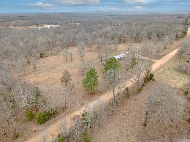 171 Dry Bone Rd, Ash Flat, AR 72513