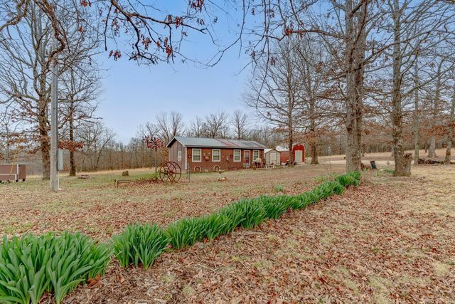 171 Dry Bone Rd, Ash Flat, AR 72513