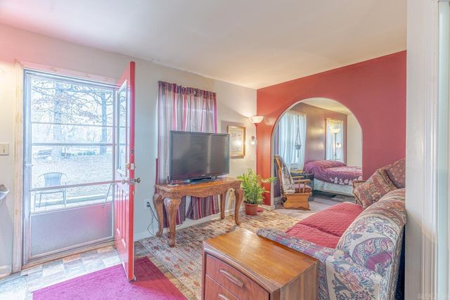 171 Dry Bone Rd, Ash Flat, AR 72513