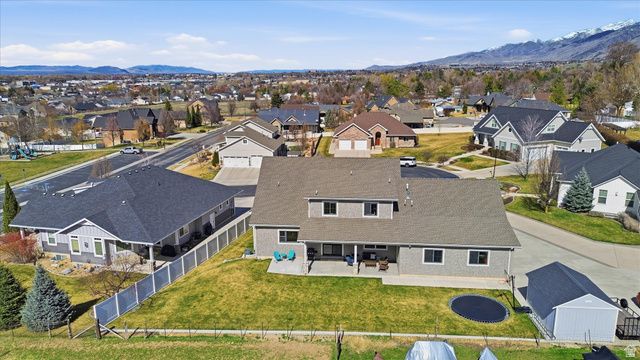 258 W 575 S, Providence, UT 84332