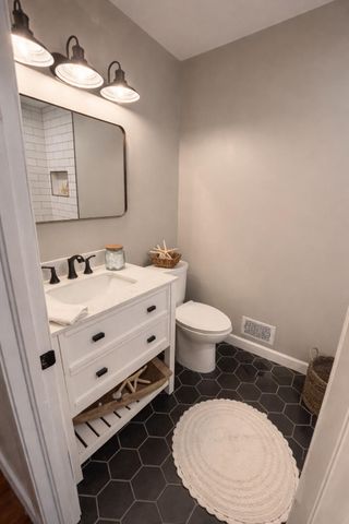 204 Chucker Drive, Summerville, SC 29485