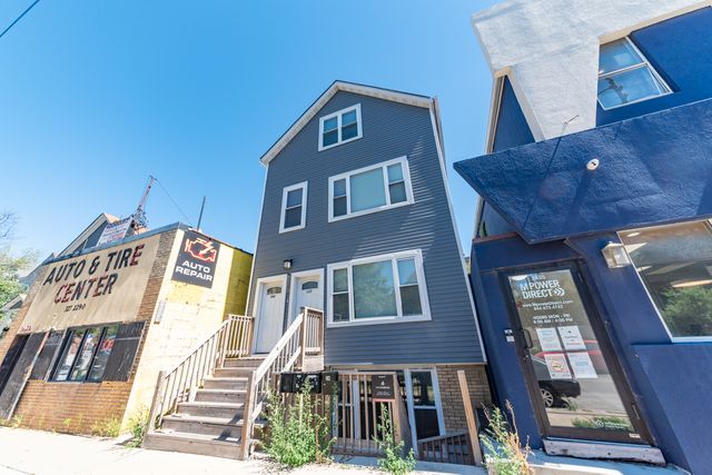 2437 N Ashland Avenue 1F, Chicago, IL 60614