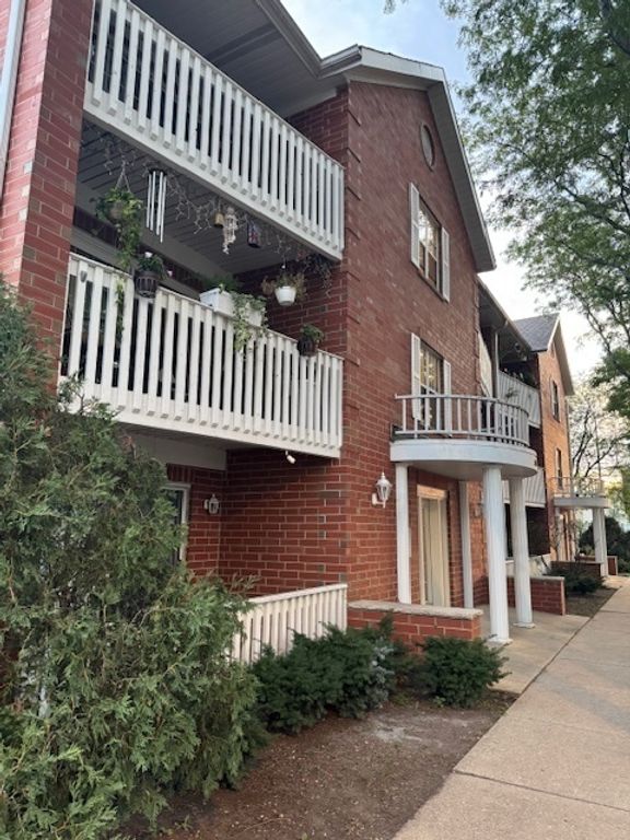 3857 N Harlem Avenue 101A, Chicago, IL 60634