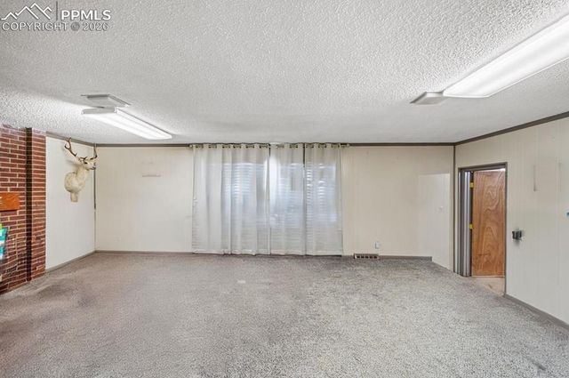 302 Meade Avenue, Pueblo, CO 81001
