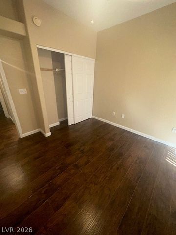 8425 Running Deer Avenue 103, Las Vegas, NV 89145