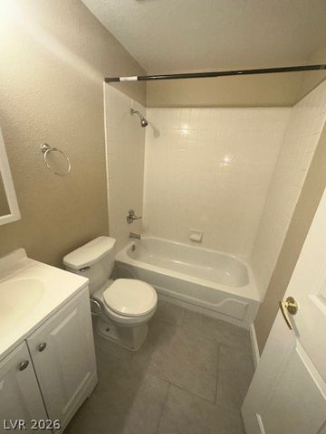 8425 Running Deer Avenue 103, Las Vegas, NV 89145