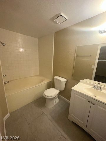 8425 Running Deer Avenue 103, Las Vegas, NV 89145