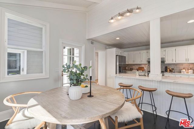 4045 Davana Road, Sherman Oaks, CA 91423