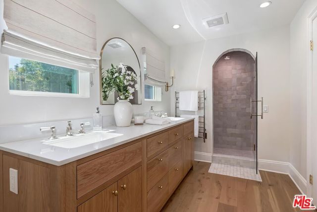 4045 Davana Road, Sherman Oaks, CA 91423