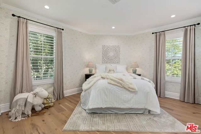 4045 Davana Road, Sherman Oaks, CA 91423