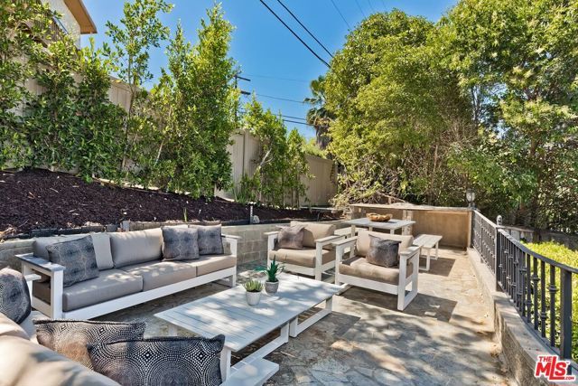 4045 Davana Road, Sherman Oaks, CA 91423