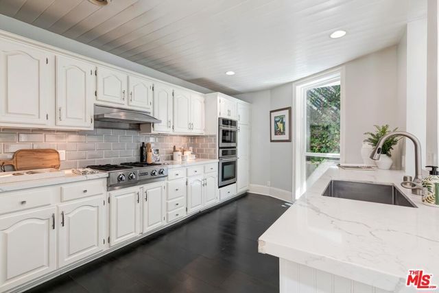 4045 Davana Road, Sherman Oaks, CA 91423