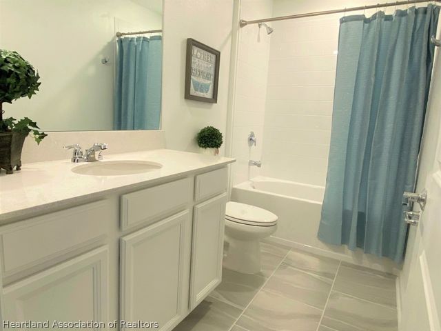 5010 Four Strand Court, St Cloud, FL 34772