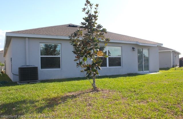 5010 Four Strand Court, St Cloud, FL 34772