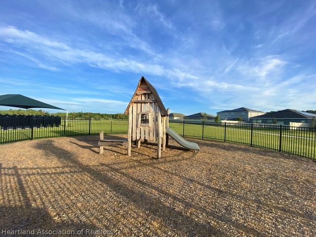 5010 Four Strand Court, St Cloud, FL 34772