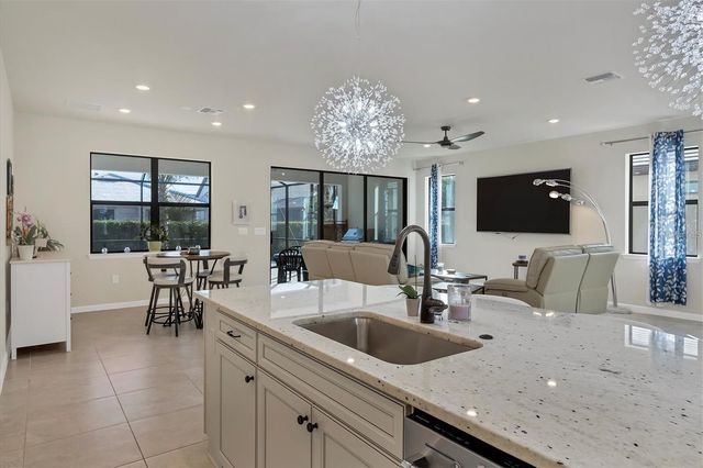 5721 SWEET LEAF WAY, Sarasota, FL 34238
