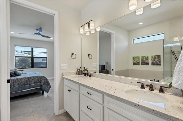 5721 SWEET LEAF WAY, Sarasota, FL 34238