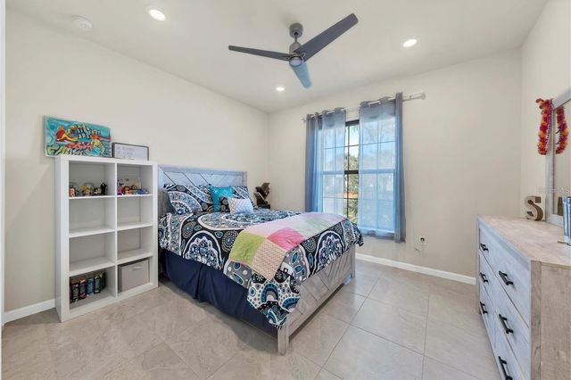 5721 SWEET LEAF WAY, Sarasota, FL 34238