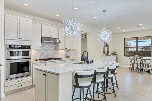 5721 SWEET LEAF WAY, Sarasota, FL 34238
