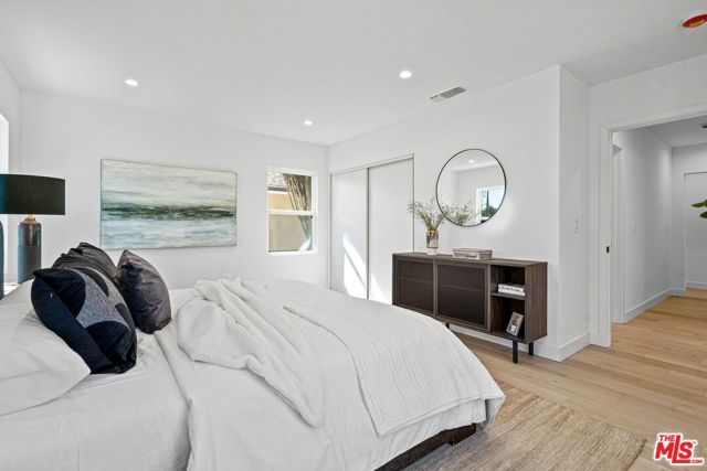 4955 Woodman Avenue, Sherman Oaks, CA 91423