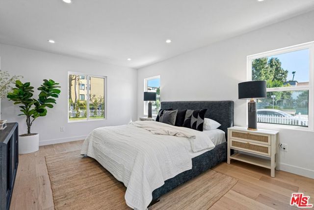 4955 Woodman Avenue, Sherman Oaks, CA 91423
