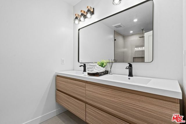 4955 Woodman Avenue, Sherman Oaks, CA 91423