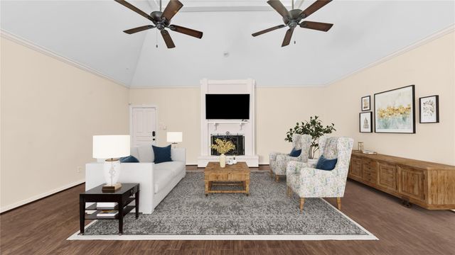 9621 Longmont Drive, Houston, TX 77063