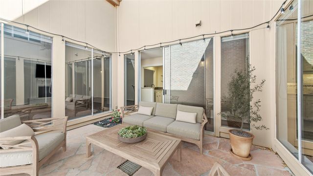 9621 Longmont Drive, Houston, TX 77063