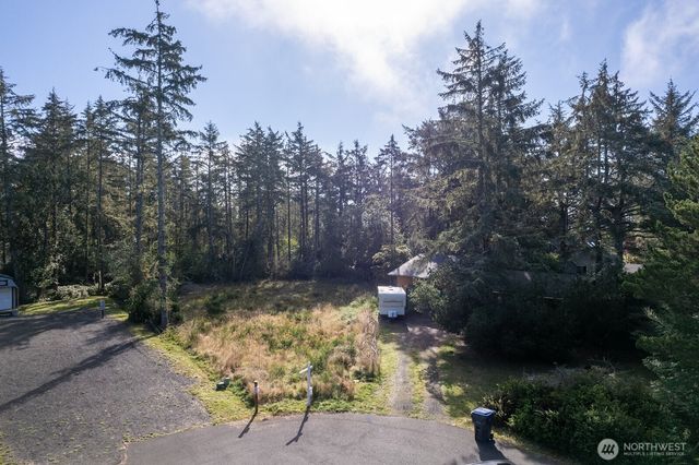 958 Gemini Court SE, Ocean Shores, WA 98569