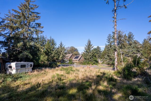 958 Gemini Court SE, Ocean Shores, WA 98569