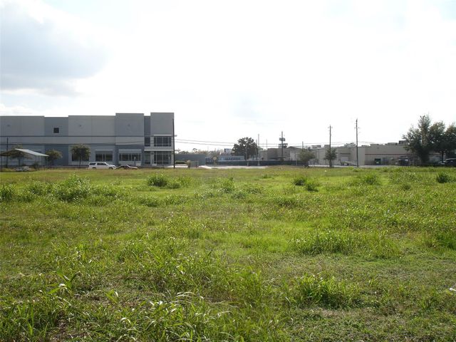 4205 Pasadena Boulevard, Pasadena, TX 77503