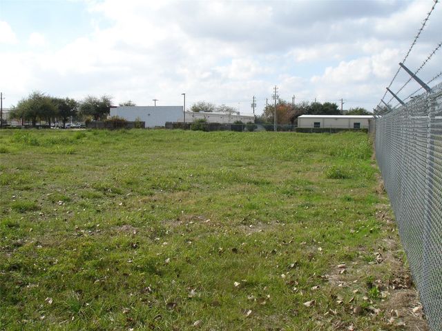 4205 Pasadena Boulevard, Pasadena, TX 77503