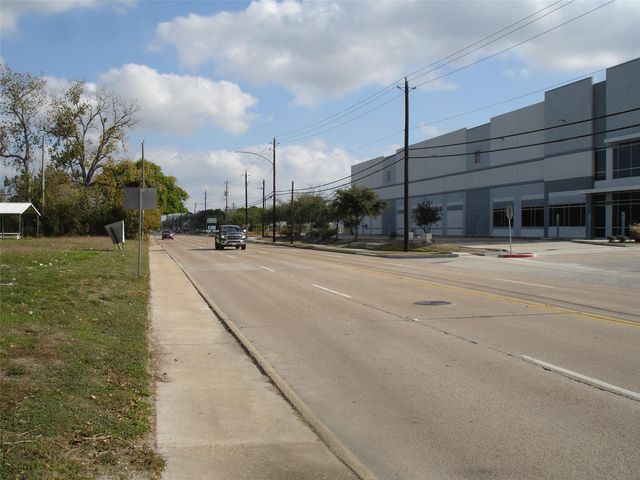 4205 Pasadena Boulevard, Pasadena, TX 77503
