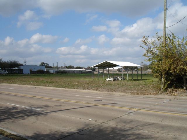 4205 Pasadena Boulevard, Pasadena, TX 77503