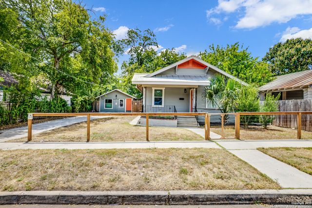 1108 Center, San Antonio, TX 78202