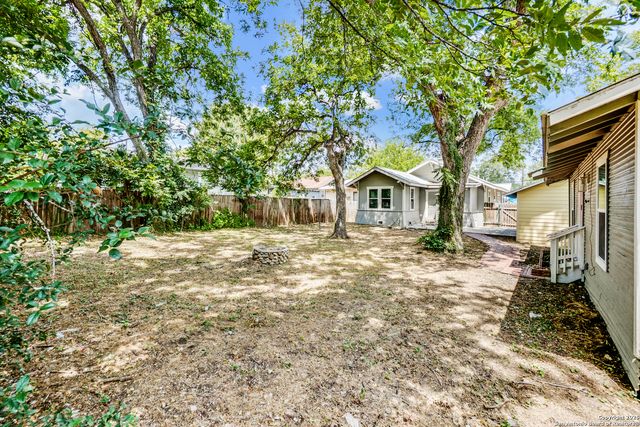 1108 Center, San Antonio, TX 78202