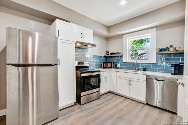 1108 Center, San Antonio, TX 78202