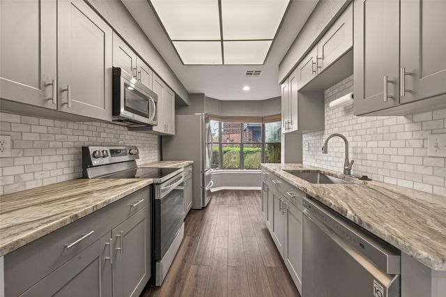 7447 Cambridge Street 79, Houston, TX 77054
