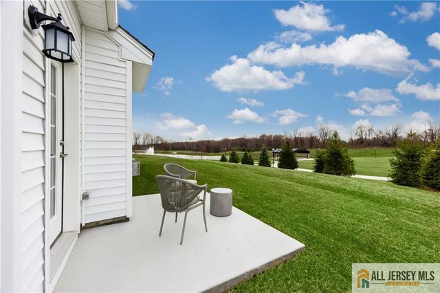 4 Prado Road, Monroe, NJ 08831