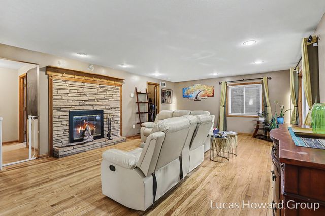 69582 S Nottawa Road, Sturgis, MI 49091