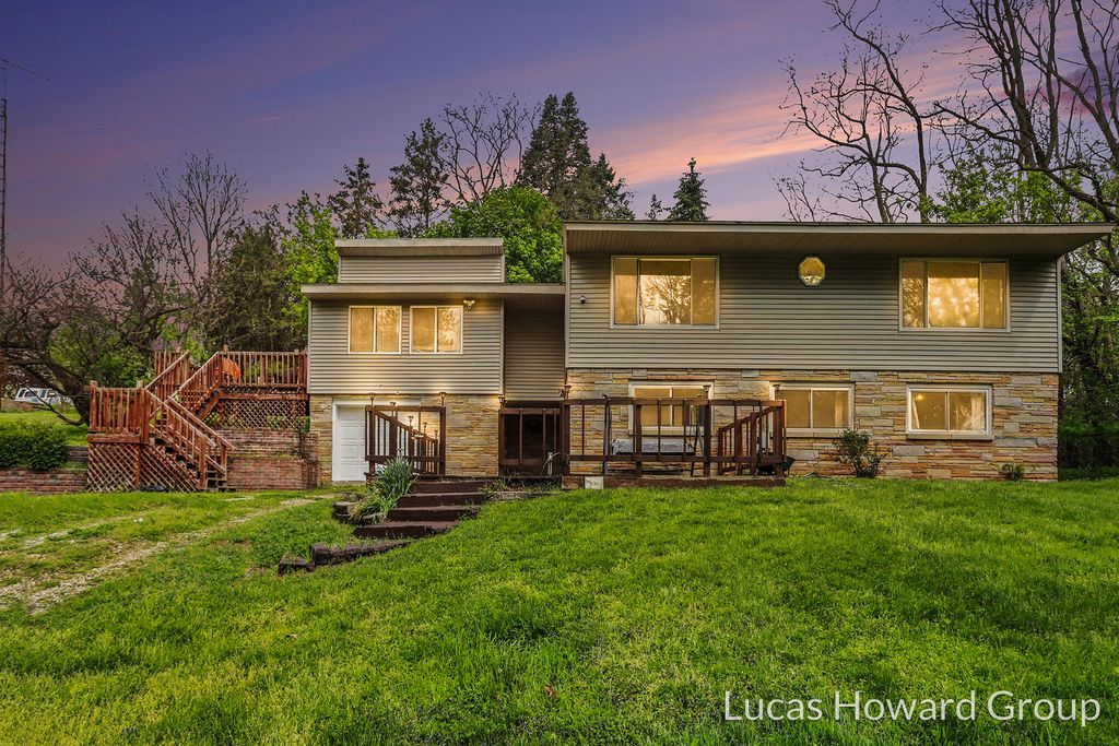 69582 S Nottawa Road, Sturgis, MI 49091